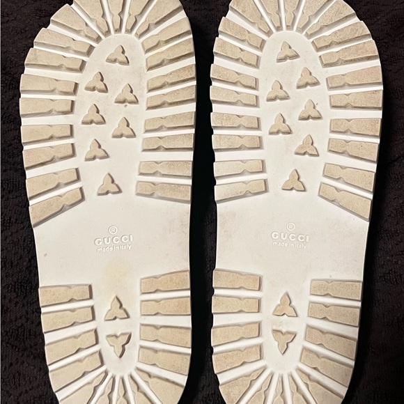 Gucci White Sandals with Green and Red Stripes, Size 10 - Picture 11 of 12